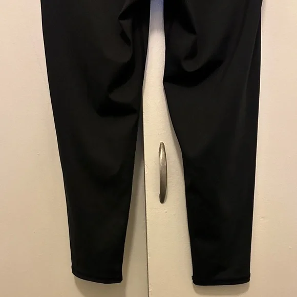 Papaya Active Black Leggings - Picture 6 of 6